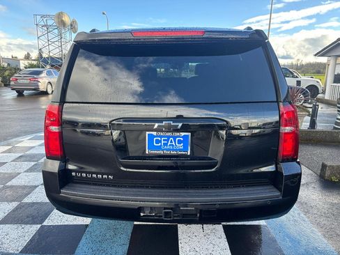 Used 2019 Chevrolet Suburban LT AWD/4WD image 4