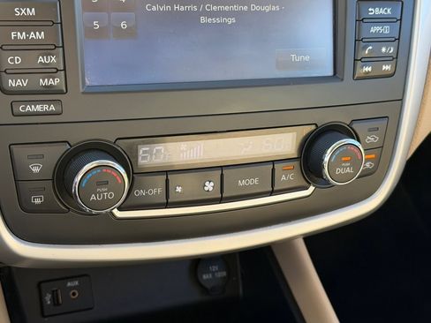 Used 2016 Nissan Altima 2.5 SV w/ Convenience Package FWD image 19