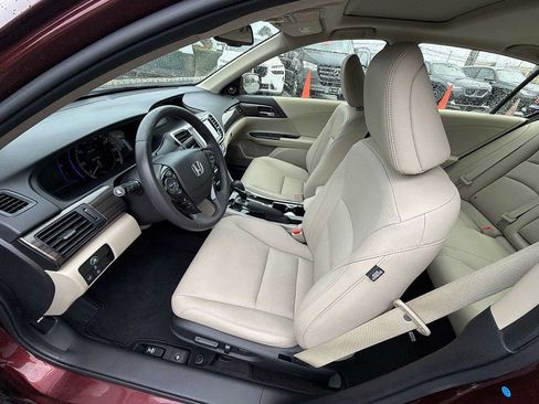 Used 2017 Honda Accord EX-L image 19