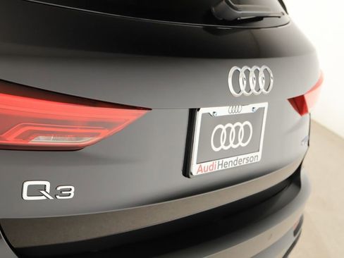 New 2025 Audi Q3 2.0T Premium image 28