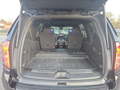 Used 2022 Chevrolet Tahoe RST w/ Luxury Package image 14