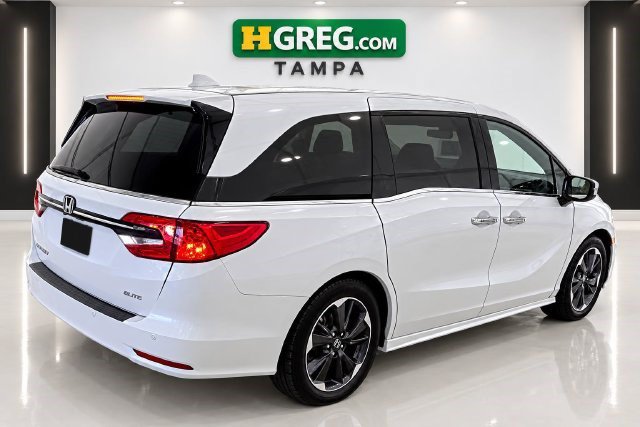 Used 2023 Honda Odyssey Elite image 6