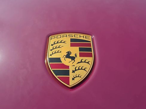 Used 2024 Porsche 911 Carrera GTS w/ Premium Package image 31