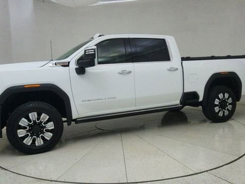 Used 2025 GMC Sierra 3500 Denali w/ Denali Reserve Package image 70