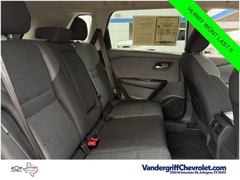 Used 2022 Nissan Rogue SV AWD/4WD image 27