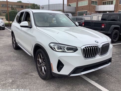 Used 2024 BMW X3 sDrive30i w/ Premium Package RWD image 3