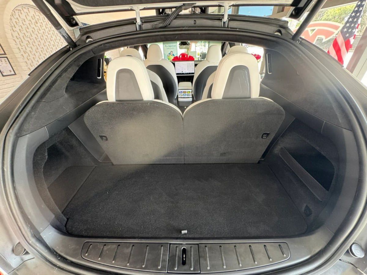 Used 2023 Tesla Model X AWD/4WD image 55