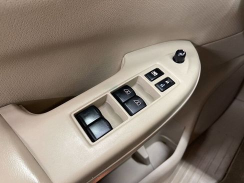 Used 2012 Nissan Quest SL image 20