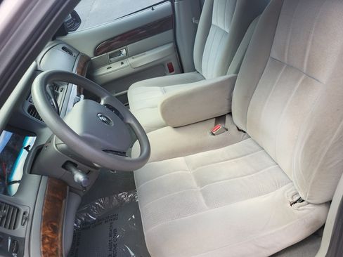 Used 2005 Mercury Grand Marquis GS RWD image 18