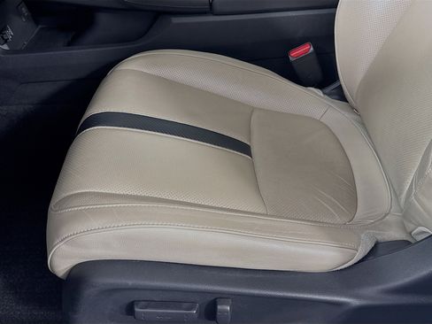 Used 2017 Honda Civic Touring image 19