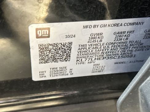 Used 2025 Chevrolet Trax LT FWD image 28
