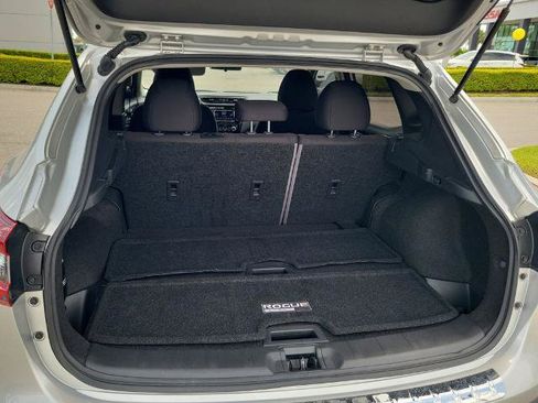 Certified 2022 Nissan Rogue Sport SV FWD image 15