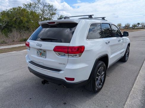 Used 2018 Jeep Grand Cherokee Limited image 6
