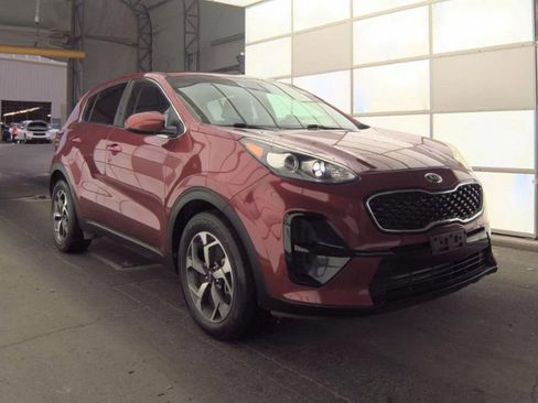 Used 2021 Kia Sportage LX image 4