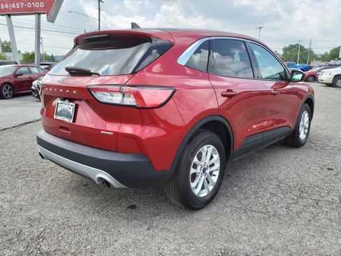 Used 2021 Ford Escape SE w/ Cold Weather Package image 9