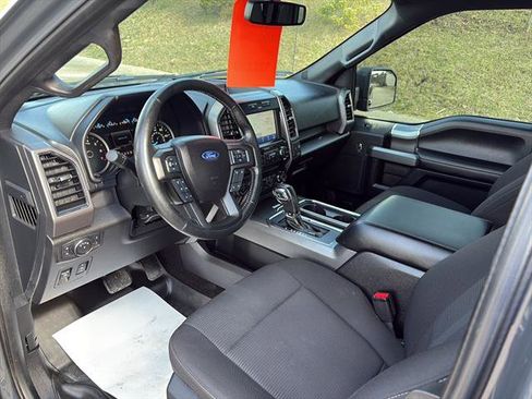 Used 2017 Ford F150 XLT w/ Equipment Group 302A Luxury image 13