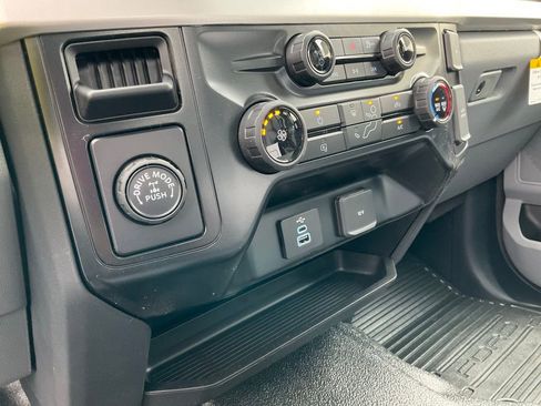 New 2025 Ford F250 XL w/ XL Chrome Package image 62