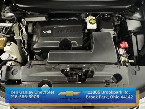 Used 2017 Nissan Pathfinder S image 24