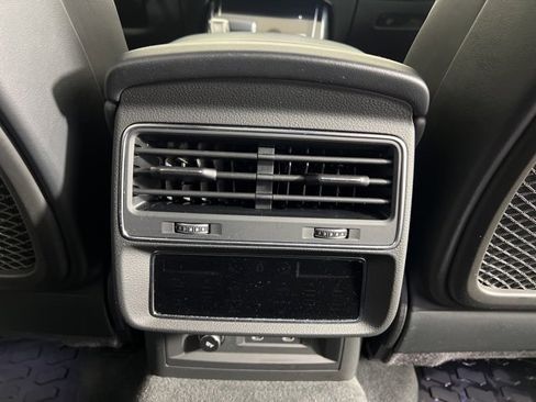 Used 2023 Audi SQ8 Prestige image 17