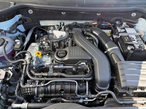 New 2026 Volkswagen Taos SE AWD/4WD image 15