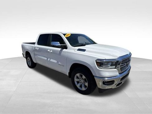 Used 2023 RAM 1500 Laramie AWD/4WD image 3