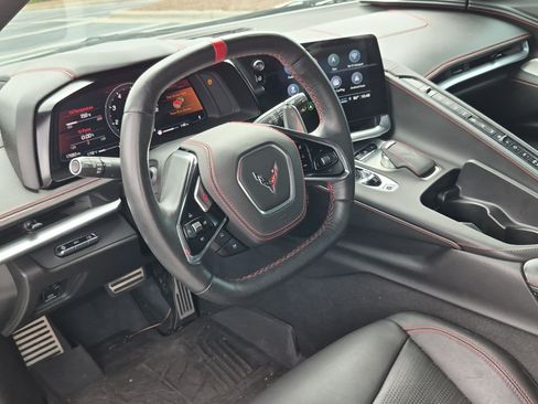 Used 2021 Chevrolet Corvette Stingray Premium Cpe w/ Z51 Performance Package RWD image 28