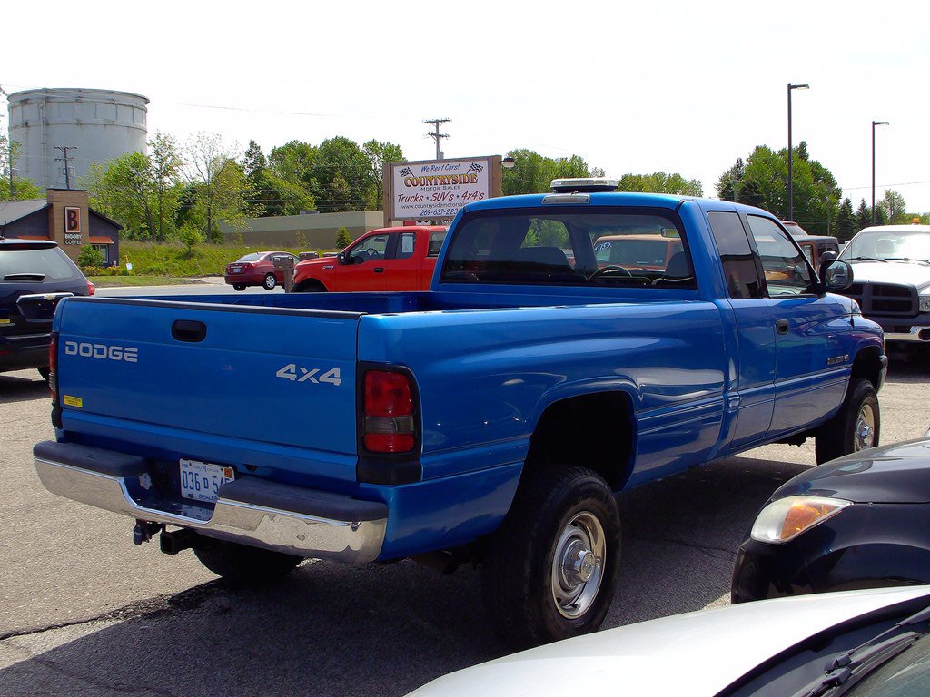 Used 2000 Dodge Ram 2500 Truck 4x4 Quad Cab image 2