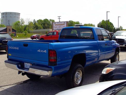 Used 2000 Dodge Ram 2500 Truck 4x4 Quad Cab image 2