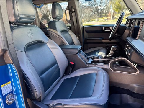 Used 2023 Ford Bronco Outer Banks image 20