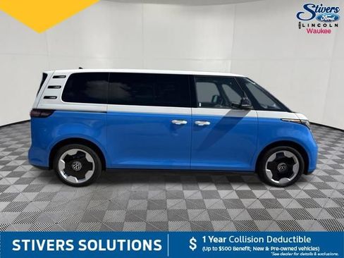 Used 2025 Volkswagen ID. Buzz Pro S RWD image 5