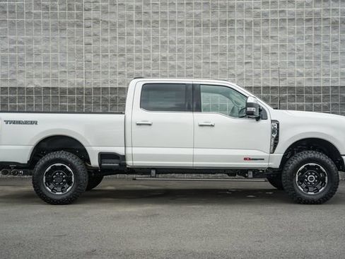 New 2026 Ford F350 Platinum w/ Platinum Plus Package AWD/4WD image 4