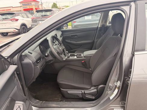 Used 2025 Nissan Sentra S FWD image 6