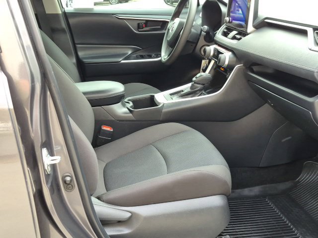 Used 2024 Toyota RAV4 LE FWD image 20