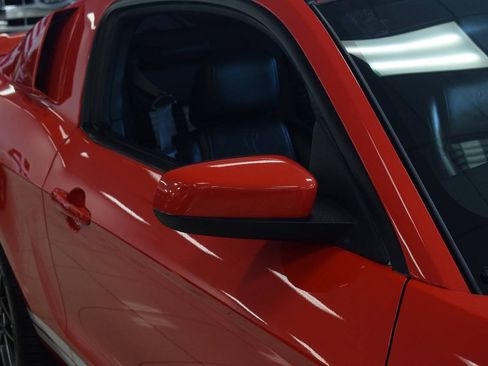 Used 2011 Ford Mustang Shelby GT500 RWD image 23