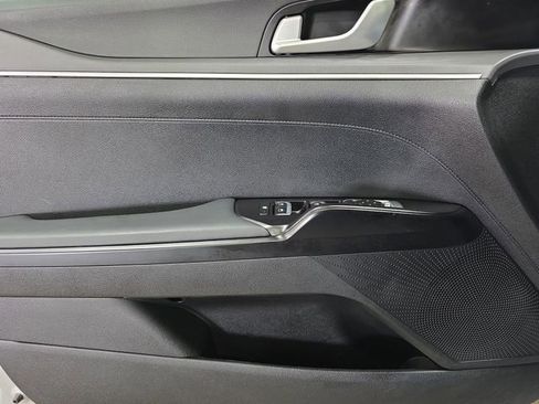 Used 2024 Kia K5 GT-Line image 36