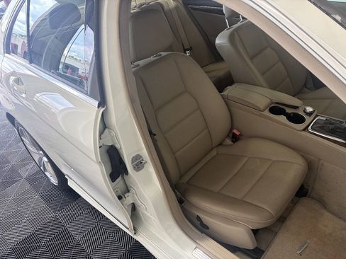 Used 2012 Mercedes-Benz C 300 4MATIC Sedan image 22