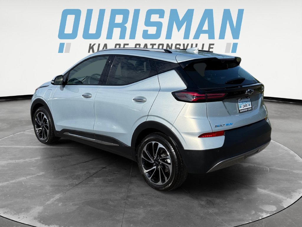 Used 2023 Chevrolet Bolt EUV Premier FWD image 4