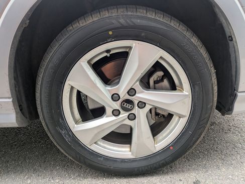 Used 2021 Audi Q3 2.0T Premium image 29