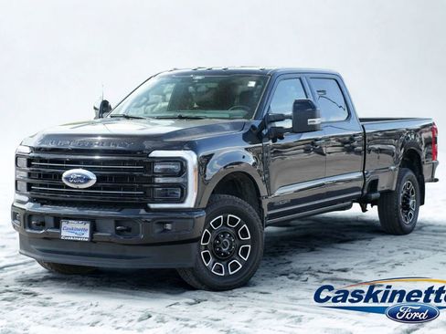 Used 2025 Ford F250 Platinum AWD/4WD image 1