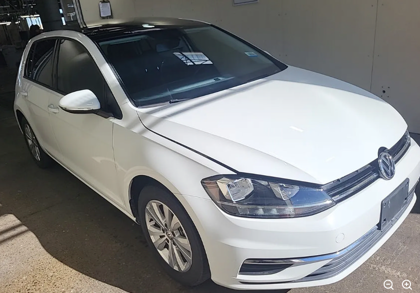 Used 2021 Volkswagen Golf 4-Door FWD image 9