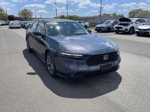 Used 2023 Honda Accord EX image 1