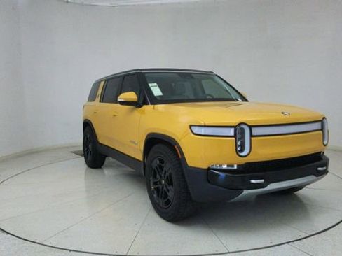 Used 2024 Rivian R1S Adventure image 67
