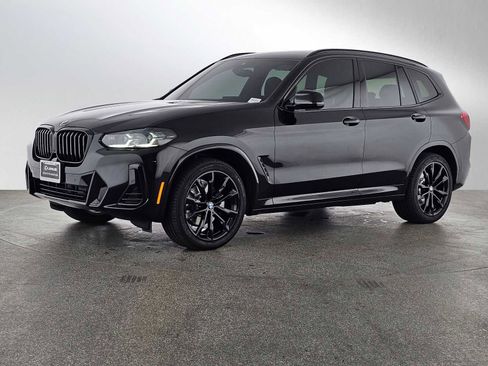 Used 2024 BMW X3 sDrive30i w/ Premium Package image 7