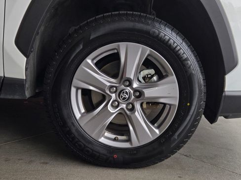 Certified 2025 Toyota RAV4 XLE AWD/4WD image 5
