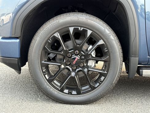 New 2026 GMC Sierra 1500 Denali w/ Technology Package AWD/4WD image 12