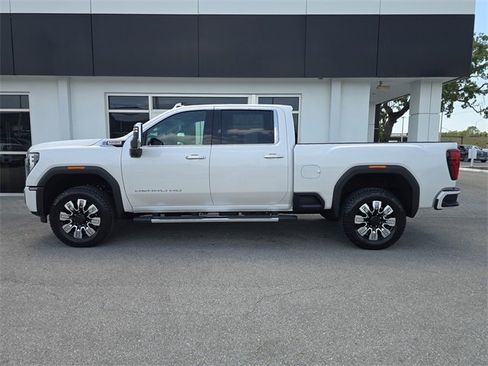 New 2025 GMC Sierra 2500 Denali image 4