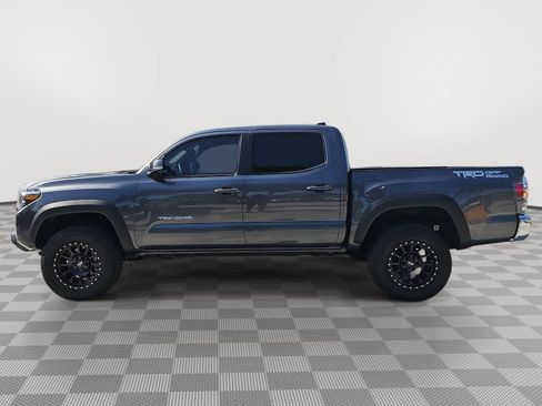 Used 2023 Toyota Tacoma TRD Off-Road RWD image 5