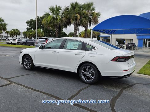 New 2025 Honda Accord EX-L image 3