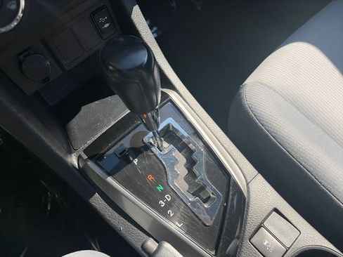 Used 2016 Toyota Corolla L FWD image 21