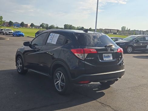 Used 2021 Honda HR-V EX image 9